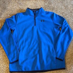 Excellent preowned condition. Made by Under Armor, in a size youth extra-large.